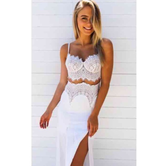 CLEARANCE Tea & Cup Eyelash Lace Maxi Dress - Picture 6 of 7