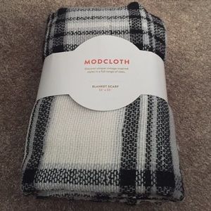 Modcloth loch and key scarf