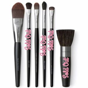 MARY KAY Foundation & Concealer/ Cream EC Brush