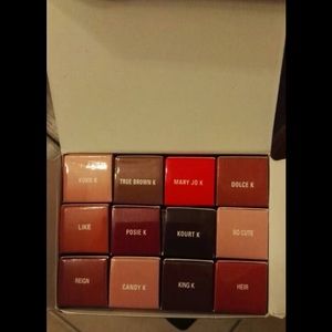 Kylie 12 colours lipstick