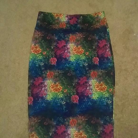 Floral and graphic rainbow Cassie skirt unicorn