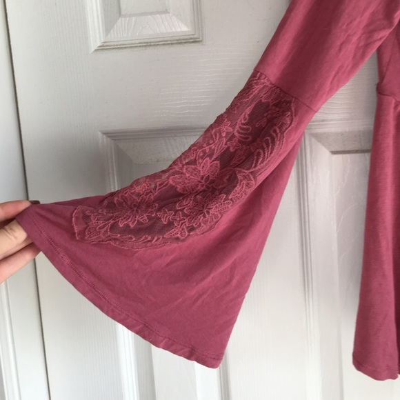 American Eagle Blouse - Picture 3 of 4