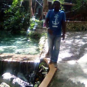 Meet your Posher, Alton