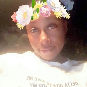 Meet your Posher, Velinda