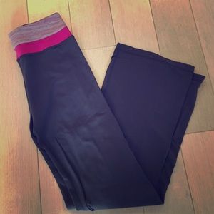 Lululemon flared pink and gray yoga pants