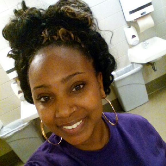 Meet your Posher, Renee