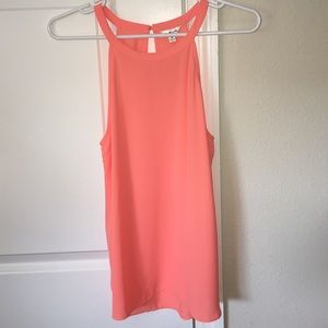 Flowy chiffon style shoulder tank🦋