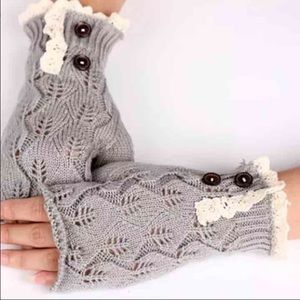 ✨Fingerless Gloves✨