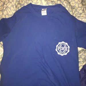 VS Pink frocket T Shirt💙