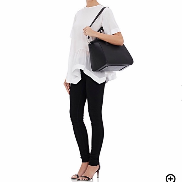 Givenchy Antigona Medium Shiny Calfskin Bag - Picture 6 of 6