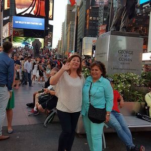 Meet your Posher, Luis marcial