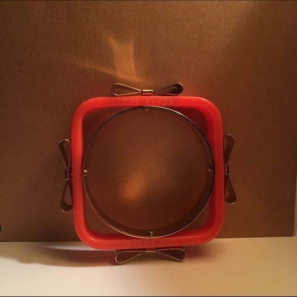 Ted Baker 4-Bow Charry Bracelet