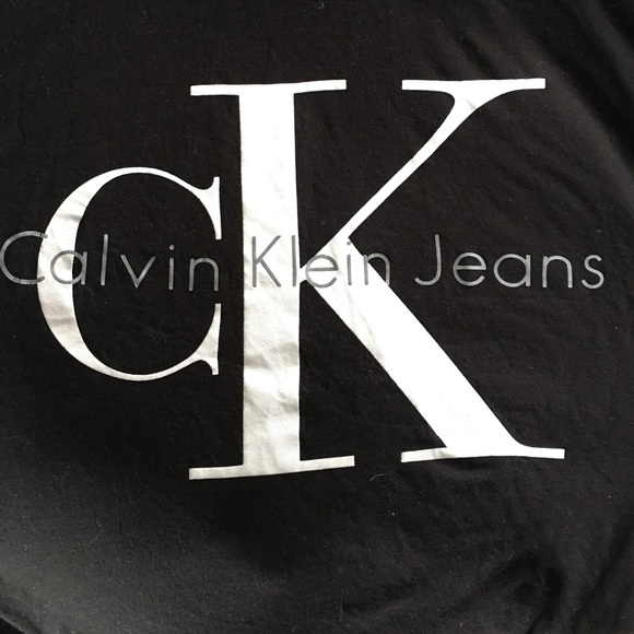 Calvin Klein Jeans Urban Outfitters TShirt - Picture 4 of 4