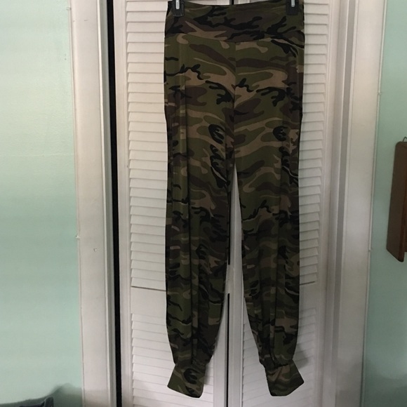 Camouflage lounge pants