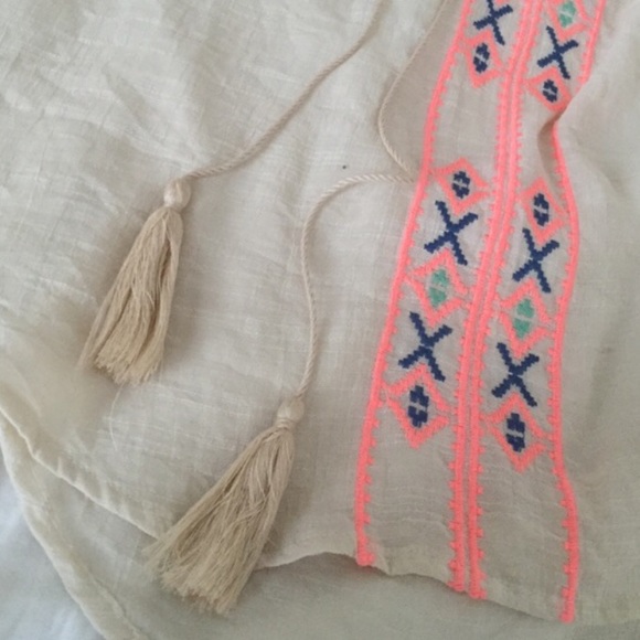 SOLD Boho top - Picture 2 of 3