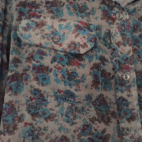 Floral sheer button down - Picture 4 of 4