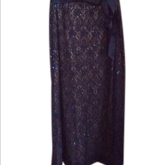 R M Richards Navy Plus Size Cap-Sleeve Lace Gown - Picture 4 of 4
