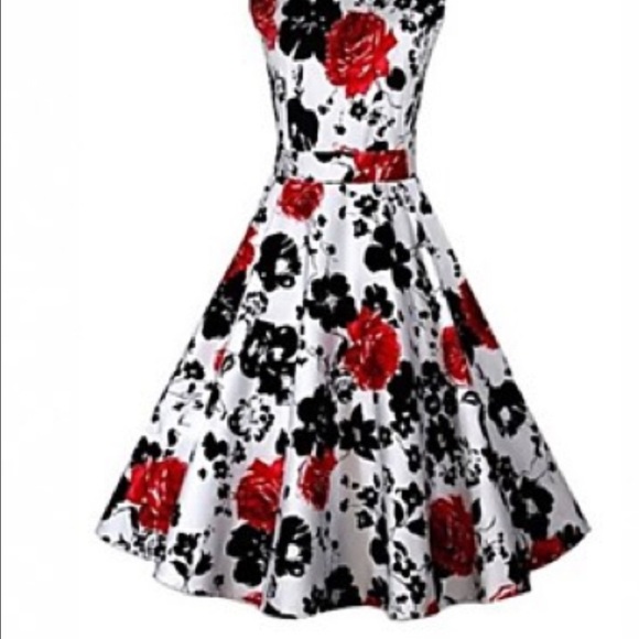 Not Available. Women's Causal/Print/Party Dress - Picture 2 of 4