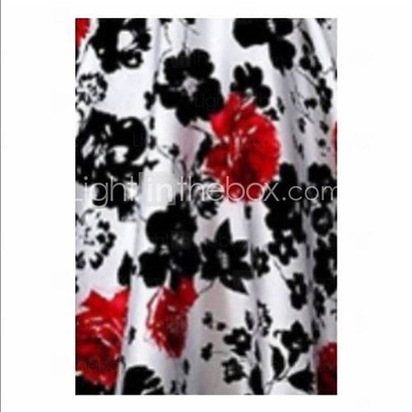 Not Available. Women's Causal/Print/Party Dress - Picture 3 of 4