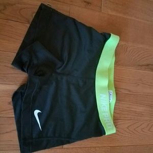 Nike pro