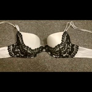 Victoria's Secret lined Demi 36B