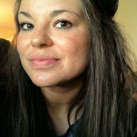 Meet your Posher, Danyelle