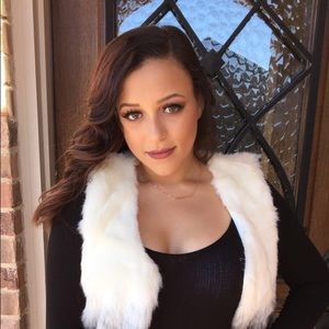 Meet your Posher, Micala