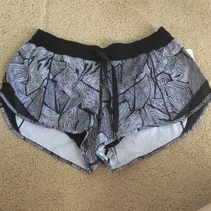 Lululemon Hotty Hot Shorts 10