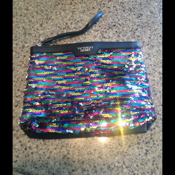 Victoria's Secret Handbags - New. Victoria's Secret cosmetic bag/ clutch