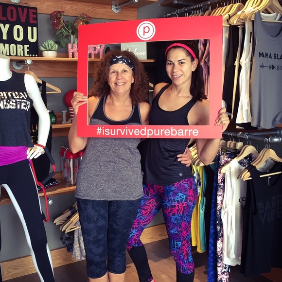 Meet Your Posher! 👋🏼☺️ - Picture 5 of 6