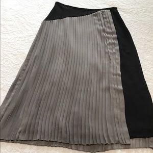 Unique Grey & Black Pleated Skirt Leifsdottir