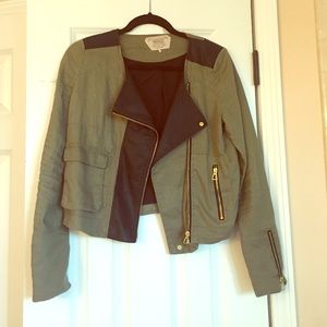Size Medium Zara Jacket with Black accents