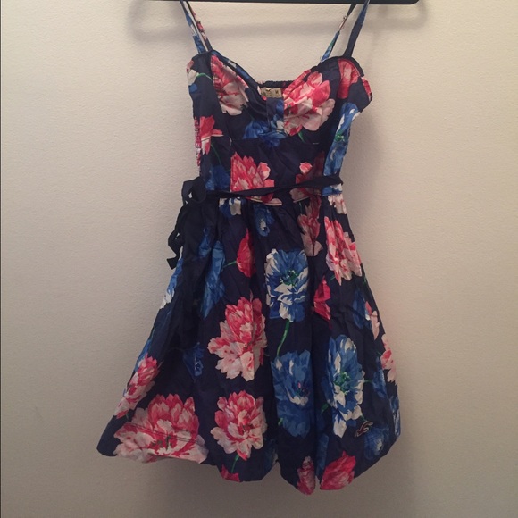 Hollister Flower dress