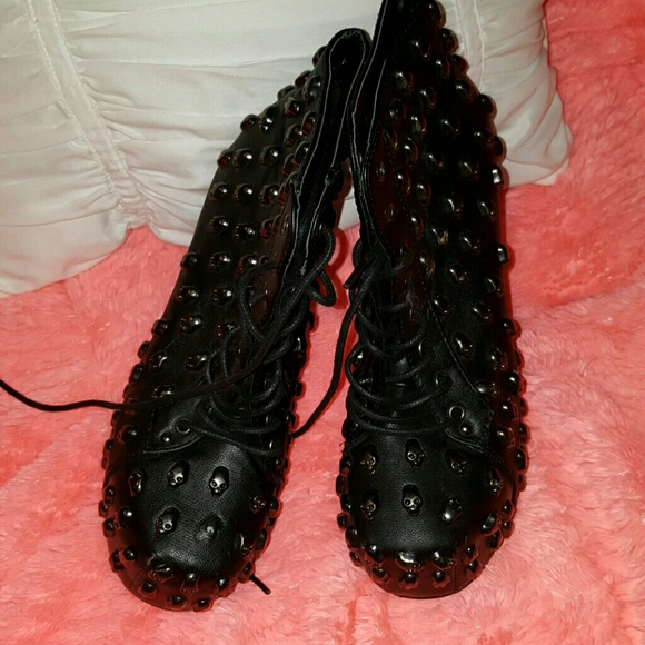 Posh booties - Picture 2 of 3