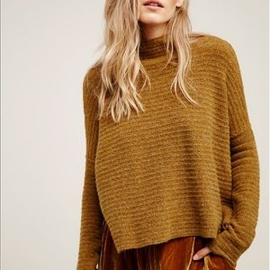NWT Free People Arctic Fox Sweater in moss, sz. S
