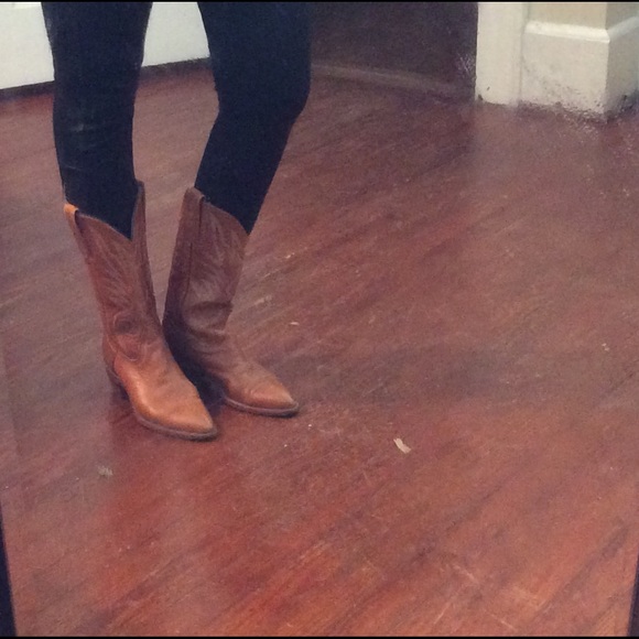 Frye Cowboy Boots Size 8 AA