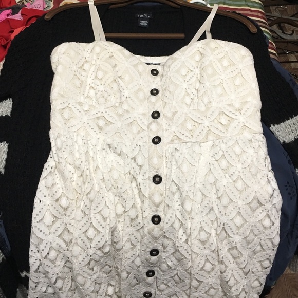 lace button up dress