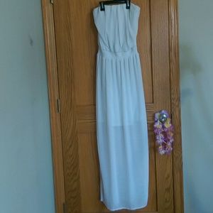 White strapless dress