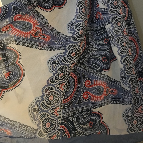 H&M Scarf - Picture 2 of 2