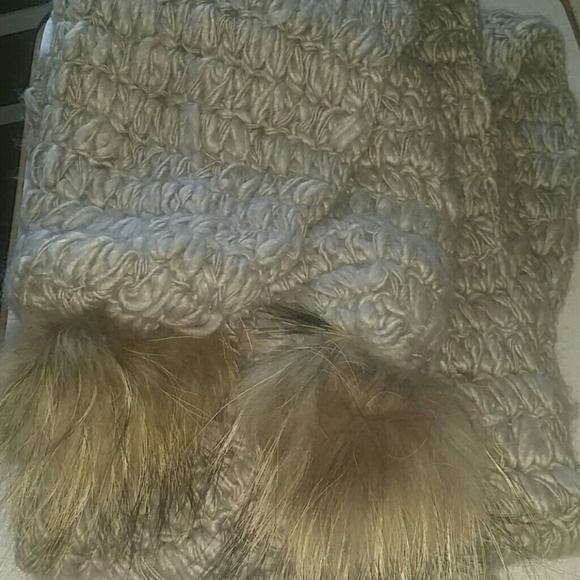 Diane Von Furstenberg heavy long wool/fur scarf