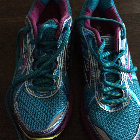 Brooks shoes