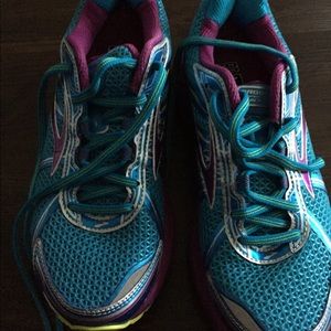 Brooks shoes