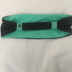 Lululemon reversible headband