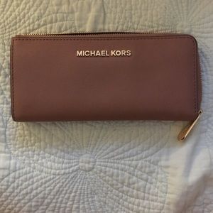 ISO MK DUSTY ROSE WALLET