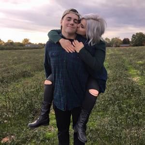 Meet your Posher, Lacey