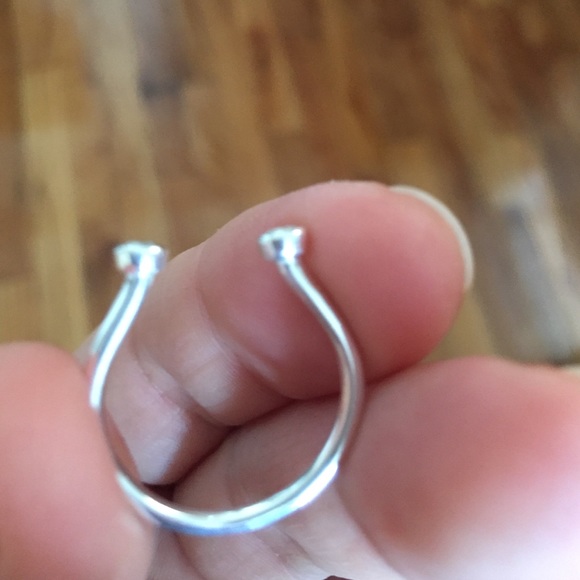 Ring - Picture 4 of 4