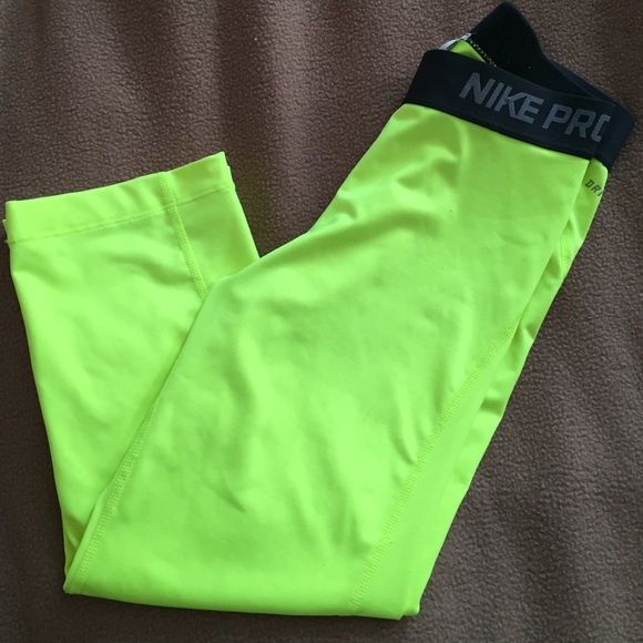 Women's dri-fit Nike pro capris