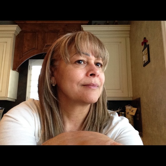 Meet your Posher, Maria - Picture 1 of 1