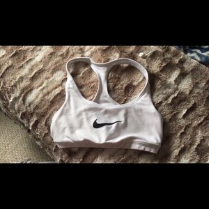 White nike sports bra