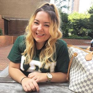 Meet your Posher, Christina